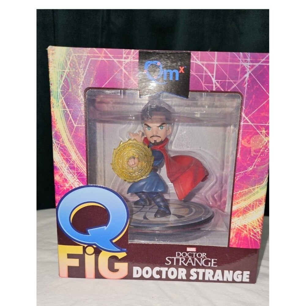Quantum Mechanix Q-Fig Doctor Strange figure. NIB